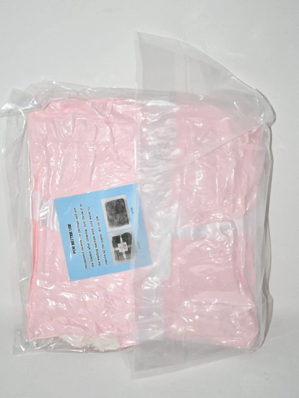 Qeils Waterproof Pet Blanket, 30x40, Pink, Sherpa Fleece, Cat/ Dog Throw, NWT